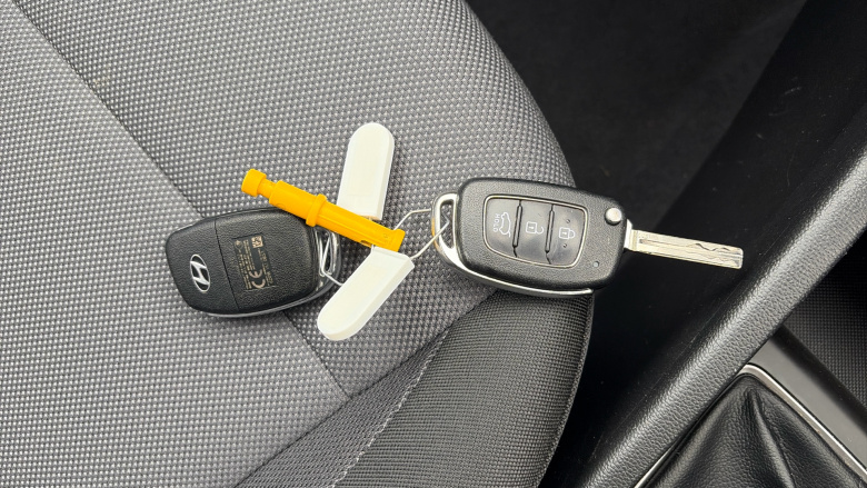 Hyundai i20 1.2 MPi SE 5dr Petrol Hatchback